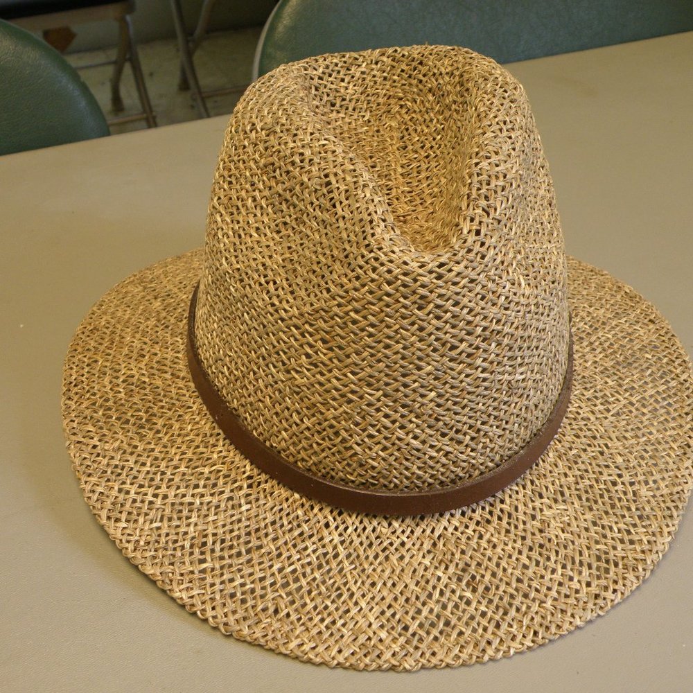 A country classic sturdy straw Fedora XL